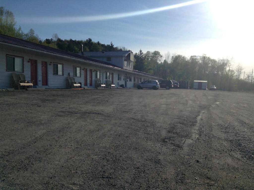 Richard Lake Motel Coniston Esterno foto